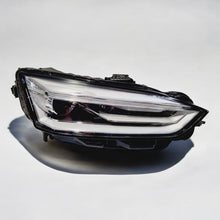 Laden Sie das Bild in den Galerie-Viewer, Frontscheinwerfer Audi A5 8W6941006C Xenon Rechts Scheinwerfer Headlight