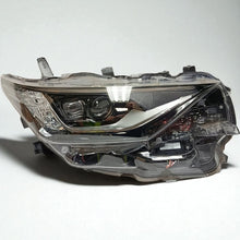 Laden Sie das Bild in den Galerie-Viewer, Frontscheinwerfer Toyota Auris 81110-02K60 Full LED Rechts Headlight