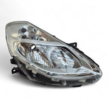 Laden Sie das Bild in den Galerie-Viewer, Frontscheinwerfer Renault Clio III 8200892495 Rechts Scheinwerfer Headlight SCH8718289059od