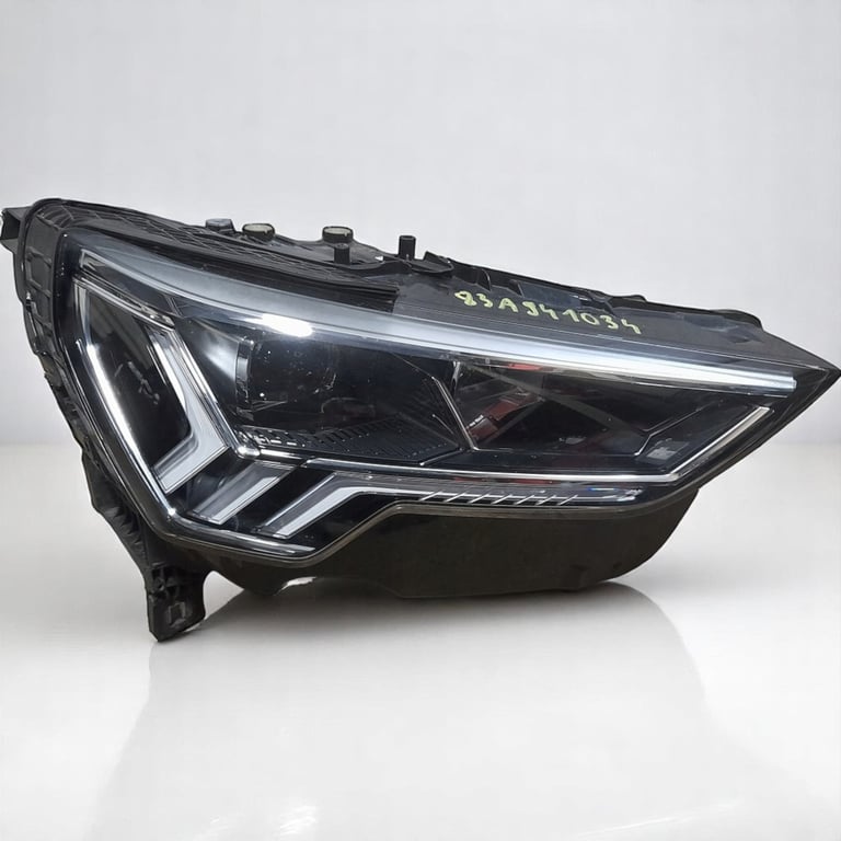 Frontscheinwerfer Audi Q3 83A941034 LED Rechts Scheinwerfer Headlight