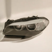 Laden Sie das Bild in den Galerie-Viewer, Frontscheinwerfer BMW 5 F11 F10 7203251-15 0301282231147460619-01 Bi-Xenon Links SCH6331577954as