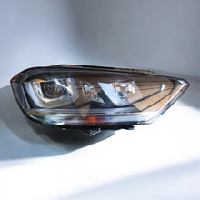 Load image into Gallery viewer, Frontscheinwerfer VW Sportsvan 517941034 Ein Stück (Rechts oder Links) Headlight