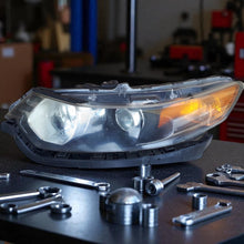 Laden Sie das Bild in den Galerie-Viewer, Frontscheinwerfer Honda Accord VIII P7531 Xenon Links Scheinwerfer Headlight SCH9803606853vz
