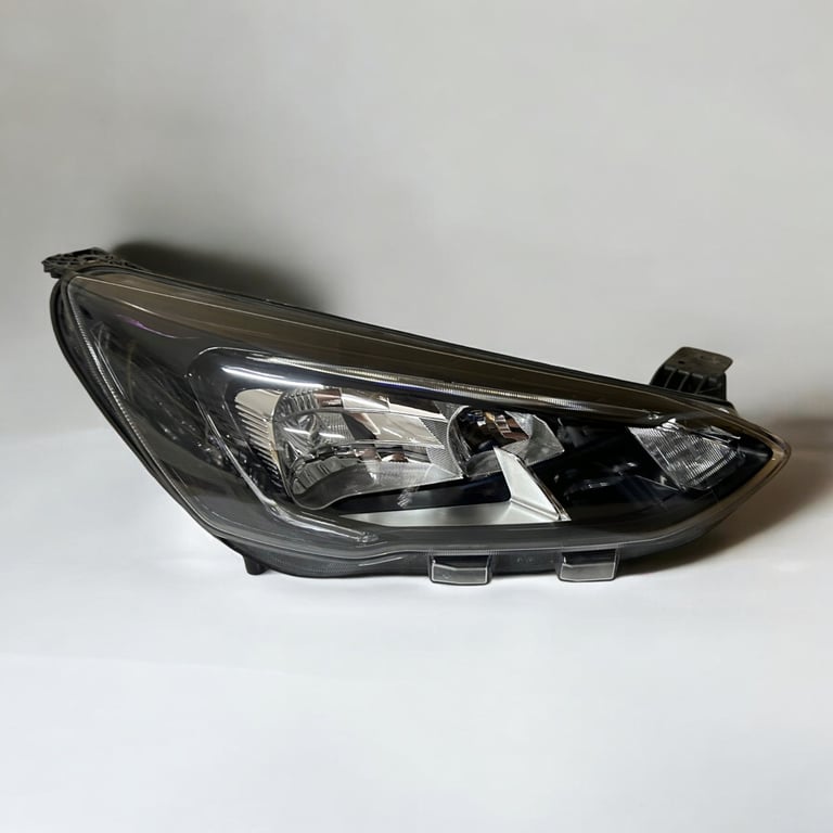 Frontscheinwerfer Ford Focus MX7B-13E014-CC LED Rechts Scheinwerfer Headlight