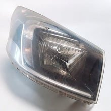 Load image into Gallery viewer, Frontscheinwerfer Opel Vivaro 95517042 Rechts Scheinwerfer Headlight