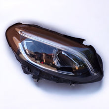 Laden Sie das Bild in den Galerie-Viewer, Frontscheinwerfer Mercedes-Benz W246 A2469066201 W2469066201 Full LED Rechts