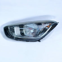 Laden Sie das Bild in den Galerie-Viewer, Frontscheinwerfer Hyundai I20 92101-4P500 LED Links Scheinwerfer Headlight