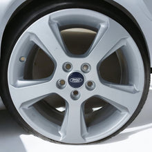 Laden Sie das Bild in den Galerie-Viewer, 1x Alufelge 17 Zoll 7.5&quot; 5x108 55ET Glanz Silber DS71-1007-A2 Ford Mondeo