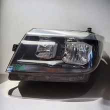 Load image into Gallery viewer, Frontscheinwerfer VW Crafter 7C1941005 Links Scheinwerfer Headlight SCH8767182173wb