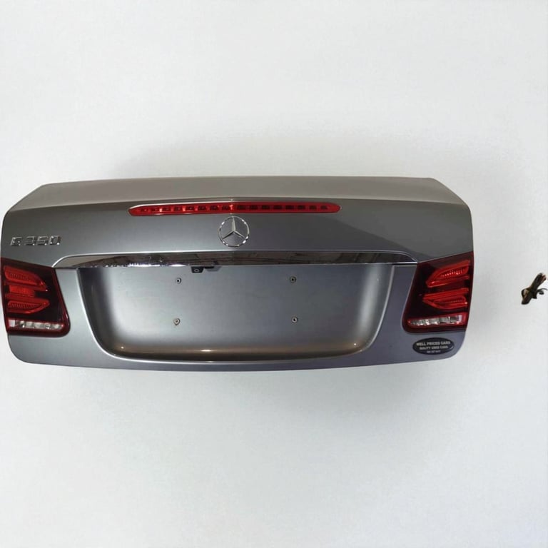 Heckklappe Mercedes-Benz Coupe Rückseite kofferraumklappe Tailgate