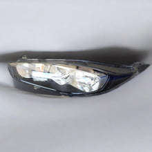 Load image into Gallery viewer, Frontscheinwerfer Ford Fiesta VII C1BB-13W030-AD Links Scheinwerfer Headlight