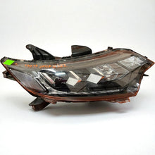 Load image into Gallery viewer, Frontscheinwerfer Mitsubishi Outlander 8301D3-32 LED Rechts Headlight