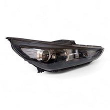 Load image into Gallery viewer, Frontscheinwerfer Hyundai I30 III G4921-22020 Rechts Scheinwerfer Headlight SCH8269552820ll