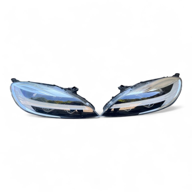 Frontscheinwerfer Volvo V40 3265756 Full LED Ein Stück (Rechts oder Links) SCH4203309247km