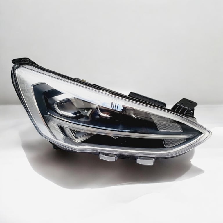 Frontscheinwerfer Ford Focus JX7B-13E014-AD Rechts Scheinwerfer Headlight