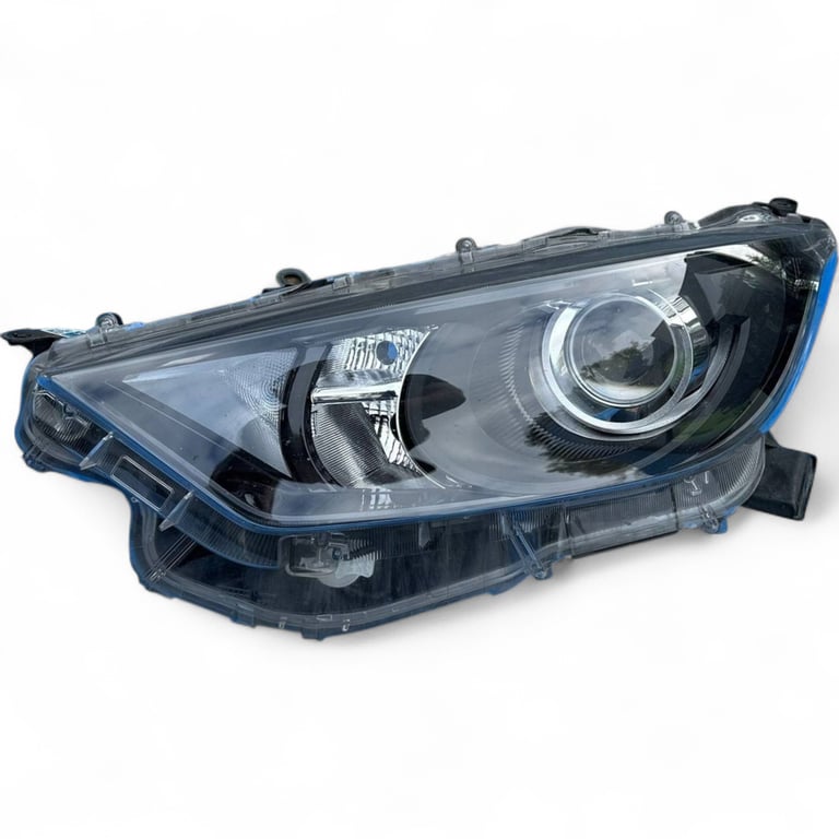 Frontscheinwerfer Toyota 4 Yaris Ein Stück (Rechts oder Links) Headlight