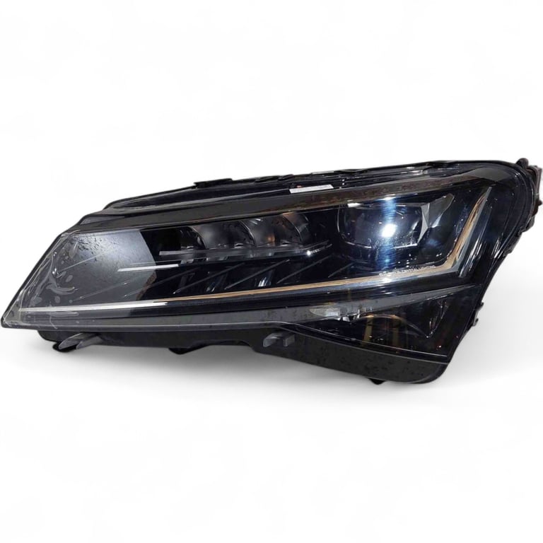 Frontscheinwerfer Skoda Superb III 3V1941015D LED Rechts Scheinwerfer Headlight