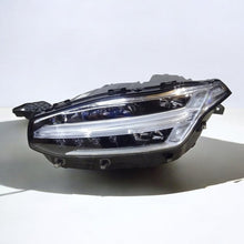 Laden Sie das Bild in den Galerie-Viewer, Frontscheinwerfer Volvo Xc90 II 31468918 3146891831468918 LED Links Headlight