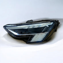 Laden Sie das Bild in den Galerie-Viewer, Frontscheinwerfer Audi A3 8Y0941035 Xenon Links Scheinwerfer Headlight