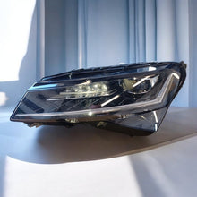 Laden Sie das Bild in den Galerie-Viewer, Frontscheinwerfer Skoda Superb III 3V1941015D LED Links Scheinwerfer Headlight