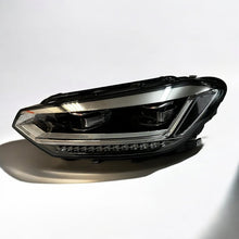 Laden Sie das Bild in den Galerie-Viewer, Frontscheinwerfer VW Touran 5TB941081D LED Links Scheinwerfer Headlight