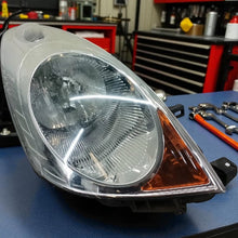 Load image into Gallery viewer, Frontscheinwerfer Nissan Note 260109U10A 89902135 Rechts Scheinwerfer Headlight