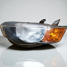 Laden Sie das Bild in den Galerie-Viewer, Frontscheinwerfer Mitsubishi Colt VI 8B179301 Links Scheinwerfer Headlight