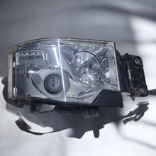 Laden Sie das Bild in den Galerie-Viewer, Frontscheinwerfer Renault 7482622272 89208207 Rechts Scheinwerfer Headlight