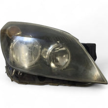 Laden Sie das Bild in den Galerie-Viewer, Frontscheinwerfer Opel Astra H 153874 Rechts Scheinwerfer Headlight SCH4118102170qs