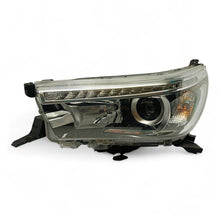 Load image into Gallery viewer, Frontscheinwerfer Toyota Hilux VIII LED Links Scheinwerfer Headlight SCH3476717626vo