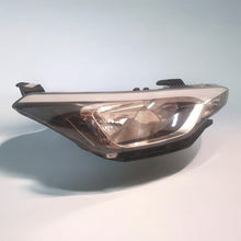 Load image into Gallery viewer, Frontscheinwerfer Hyundai I20 II 92102C8000 LED Rechts Scheinwerfer Headlight