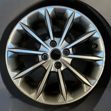 Laden Sie das Bild in den Galerie-Viewer, 1x Alufelge 17 Zoll 7.0&quot; 4x108 47 5ET H1BC-1007-D1A Ford Fiesta Rim Wheel