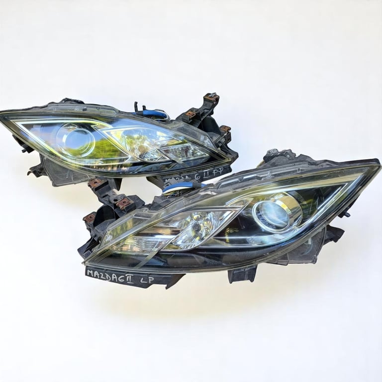 Frontscheinwerfer Mazda II Xenon Ein Stück (Rechts oder Links) Headlight