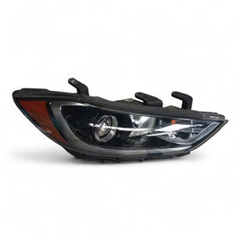 Frontscheinwerfer Hyundai Elantra 92102F26 Rechts Scheinwerfer Headlight