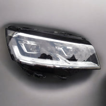 Laden Sie das Bild in den Galerie-Viewer, Frontscheinwerfer VW T6 7L1941036D Rechts Scheinwerfer Headlight