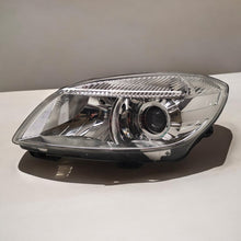 Laden Sie das Bild in den Galerie-Viewer, Frontscheinwerfer Skoda Fabia II Links Scheinwerfer Headlight