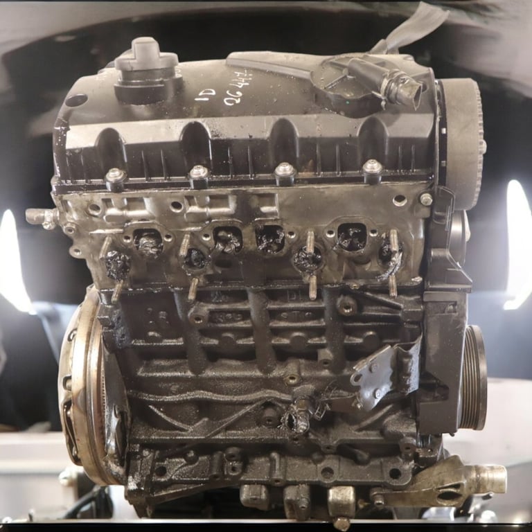 Motor Audi A4 B7 BPW 2.0 TDI 140PS 103kW 2005 Diesel Engine Unkomplett