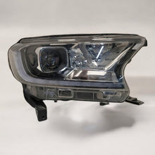 Load image into Gallery viewer, Frontscheinwerfer Ford Ranger JB3B-13E014 LED Rechts Scheinwerfer Headlight