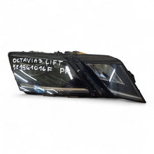 Laden Sie das Bild in den Galerie-Viewer, Frontscheinwerfer Skoda Octavia III 5E1941016F LED Rechts Scheinwerfer Headlight SCH2614021947sc