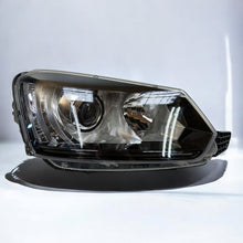 Laden Sie das Bild in den Galerie-Viewer, Frontscheinwerfer Skoda Yeti 5L1941016C LE12C6286 Xenon Rechts Headlight