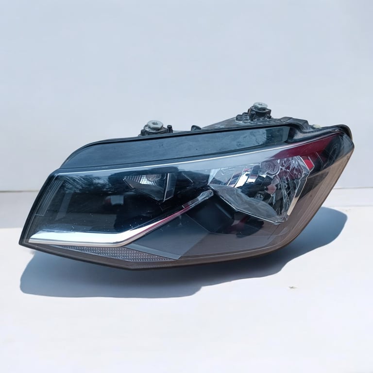 Frontscheinwerfer VW Caddy 2K1941015 Links Scheinwerfer Headlight SCH2818028819yz