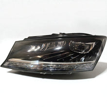 Laden Sie das Bild in den Galerie-Viewer, Frontscheinwerfer Skoda Fabia III 6V1941015F LED Links Scheinwerfer Headlight
