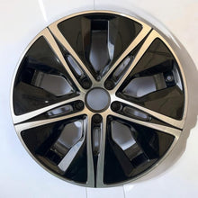 Load image into Gallery viewer, 1x Alufelge 17 Zoll 7.0&quot; 5x112 2064017100 Mercedes-Benz Rim Wheel