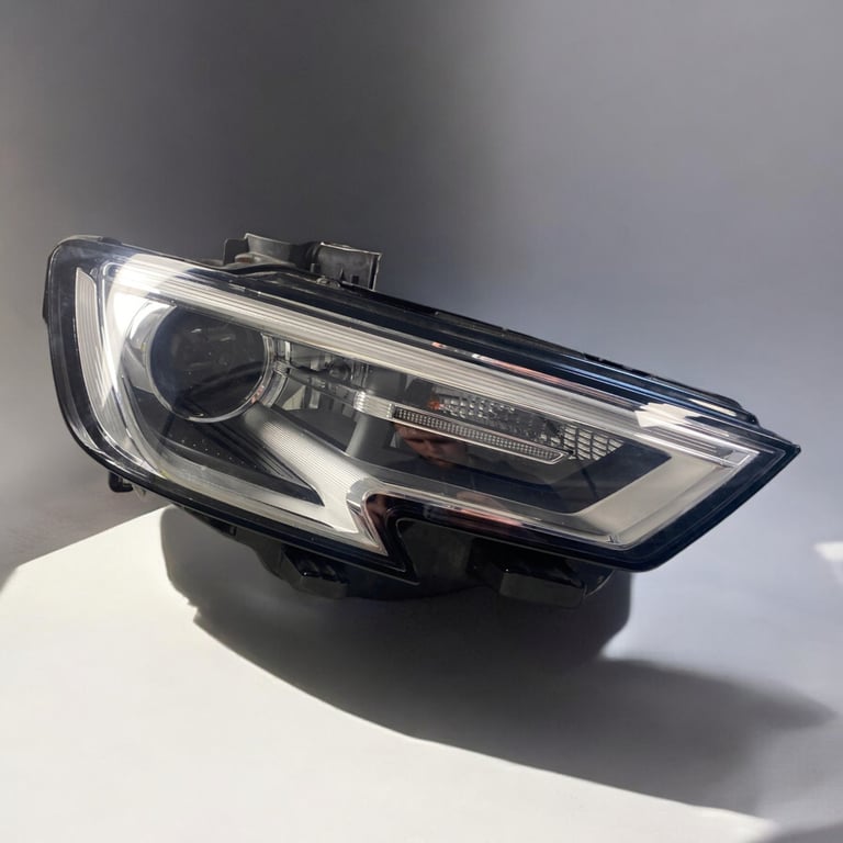 Frontscheinwerfer Audi A3 8V0941006H Xenon Rechts Scheinwerfer Headlight