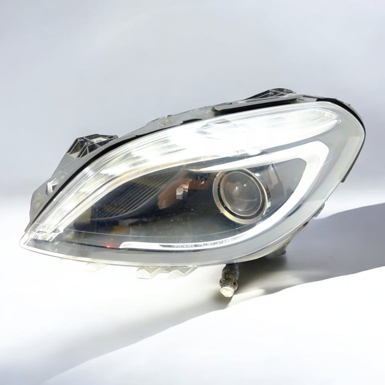 Frontscheinwerfer Mercedes-Benz W246 A2468207761 Xenon Links Headlight