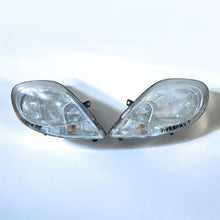 Laden Sie das Bild in den Galerie-Viewer, Frontscheinwerfer Opel Vivaro A 93859830 8200701356 LED Rechts oder Links