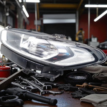 Laden Sie das Bild in den Galerie-Viewer, Frontscheinwerfer Ford Mondeo Hatchback DS73-13W030-BE Links Headlight SCH4644812341ej