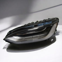 Laden Sie das Bild in den Galerie-Viewer, Frontscheinwerfer Tesla X 197462 Full LED Links Scheinwerfer Headlight