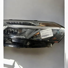 Laden Sie das Bild in den Galerie-Viewer, Frontscheinwerfer Dacia Sandero III Jogger Rechts Scheinwerfer Headlight
