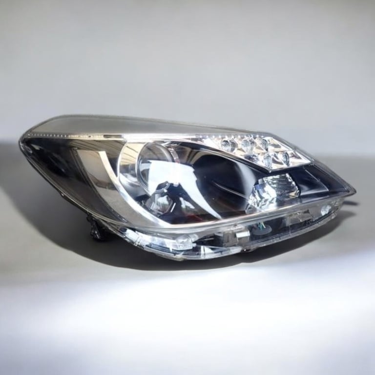 Frontscheinwerfer Toyota Yaris LED Rechts Scheinwerfer Headlight
